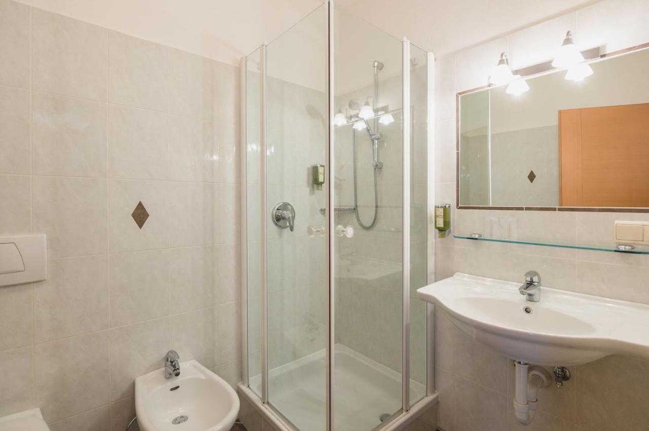 אולטימו Guesthouse St Nikolaus מראה חיצוני תמונה